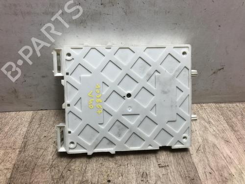 Fuse box VOLVO V40 Hatchback (525) T2 GTDi | BP20623762E1