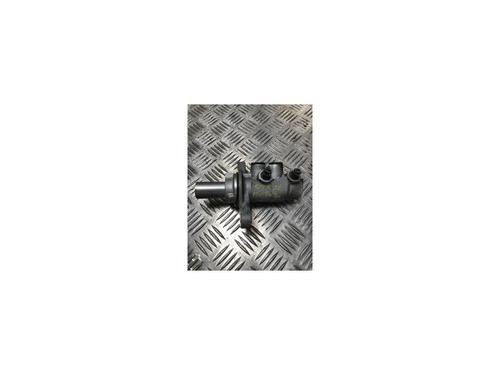 Used Brake master cylinder PEUGEOT 5008 II (MC_, MJ_, MR_, M4_) 2.0 BlueHDi 150 (MJAHXW, MJAHXH, MJAHXN, MJAHXV, MJAHXG) (150 hp) 27557630