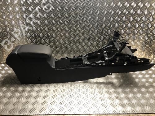 Middenconsole Middenconsole VW GOLF VII (5G1, BQ1, BE1, BE2) 1.6 TDI (105 hp) 34415832 34415832