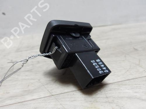 Used Left front window switch FIAT 500 (312_) 1.3 D Multijet (312AXB1A) (75 hp) 27039146