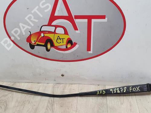 Used Front windshield wiper arm VW FOX Hatchback (5Z1, 5Z3, 5Z4) 1.2 (55 hp) 13133356