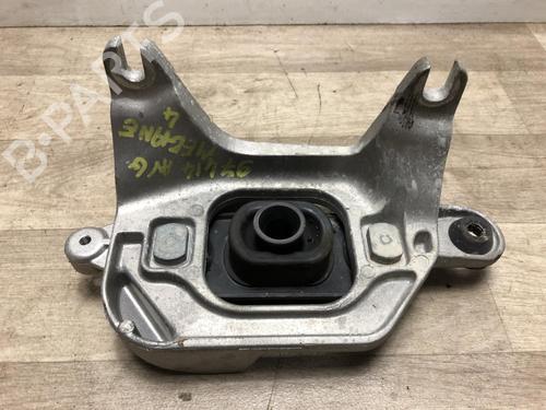 Used Engine mount RENAULT MEGANE IV Grandtour (K9A/M/N_) 1.5 Blue dCi 115 (K9A6) (116 hp) 23872220