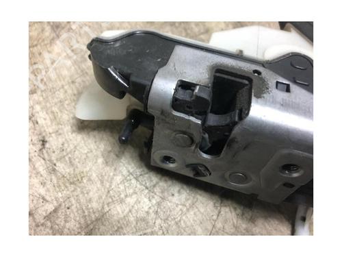 Front left lock PEUGEOT 2008 I (CU_) 1.5 BlueHDI 100 | BP20619883C98 