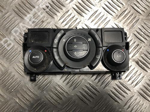 Comando clima Comando clima PEUGEOT 3008 I MPV (0U_) 1.6 HDi (109 hp) 34113979 34113979