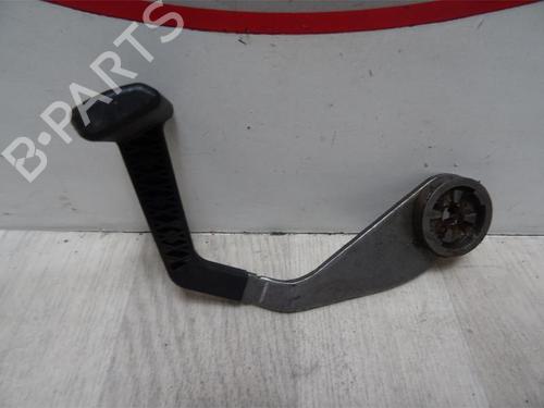 Used Interior handle RENAULT MEGANE III Coupe (DZ0/1_) 1.5 dCi (DZ09, DZ0D, DZ1F, DZ1G, DZ14, DZ29) (110 hp) 13130008