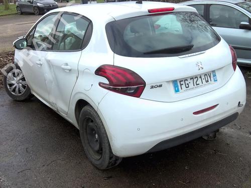 Licence plate light PEUGEOT 208 I (CA_, CC_) 1.5 BlueHDI 100 | BP24335829I40