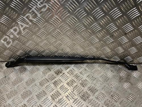 Used Front windshield wiper arm PEUGEOT 208 II (UB_, UP_, UW_, UJ_) 1.2 PureTech 100 (101 hp) 31245728