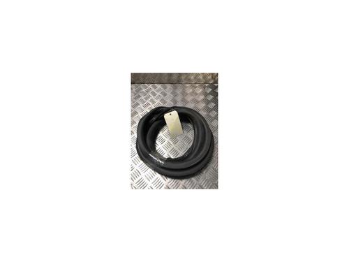 Used Rubber door seal PEUGEOT 208 II (UB_, UP_, UW_, UJ_) 1.2 PureTech 75 (75 hp) 26506631