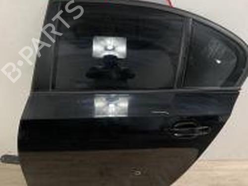 Used Left rear door BMW 5 (E60) 525 d (163 hp) 20621992