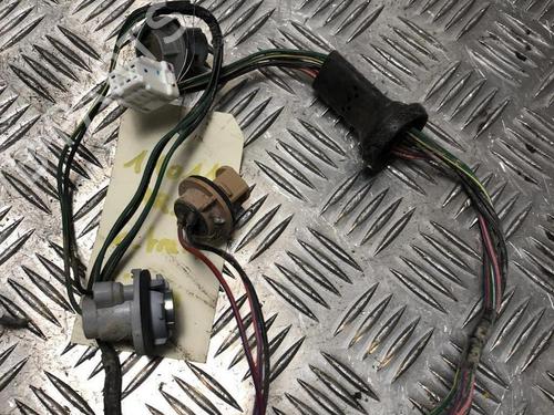 Used Licence plate light NISSAN X-TRAIL I (T30) 2.2 dCi (136 hp) 31198127