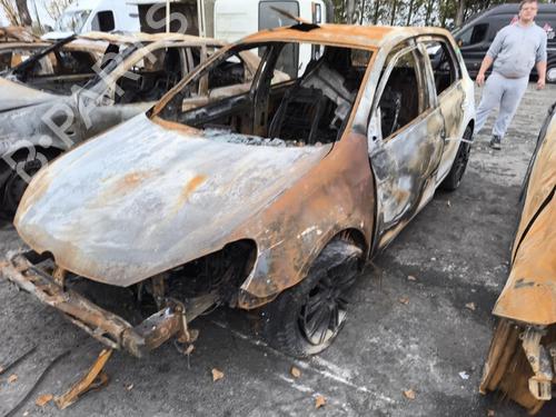 Rear bumper bracket VW GOLF VI (5K1) 1.6 TDI | BP31201864C159 