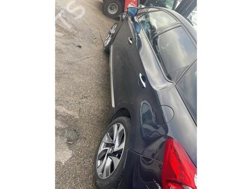 Gumowa uszczelka drzwi CITROËN DS5 2.0 HDi 165 | BP30785655C142 