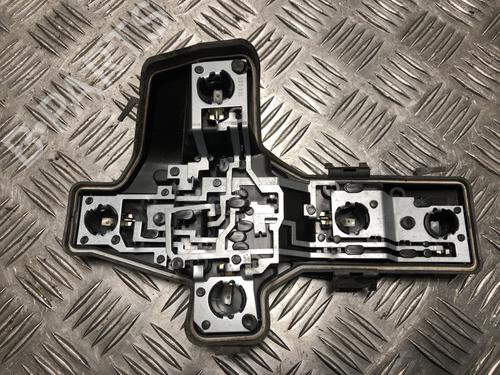 Éclairage de plaque d'immatriculation VW TOURAN (1T1, 1T2) 1.9 TDI (90 hp) 32998998