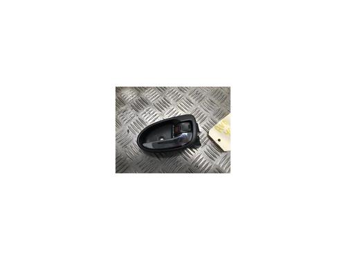 Used Front right interior door handle TOYOTA YARIS (_P9_) 1.4 D-4D (NLP90_, NLP90R) (90 hp) 26661929