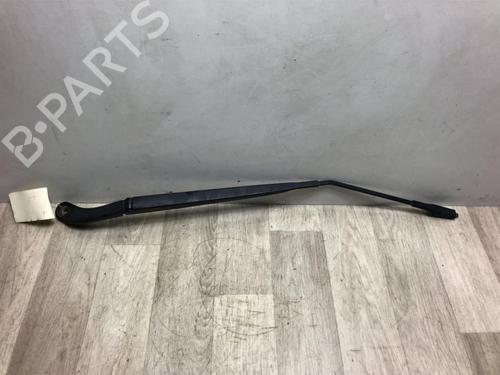 Used Front windshield wiper arm NISSAN QASHQAI I (J10, NJ10) 1.5 dCi (106 hp) 20614894