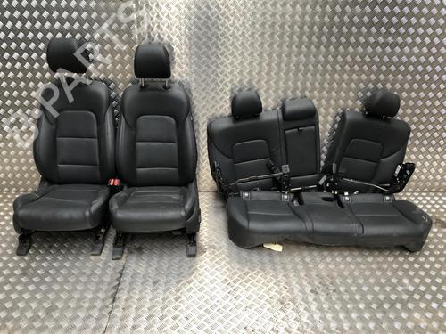 Set di sedili HYUNDAI TUCSON (TL, TLE) 1.7 CRDi (141 hp) 31197036