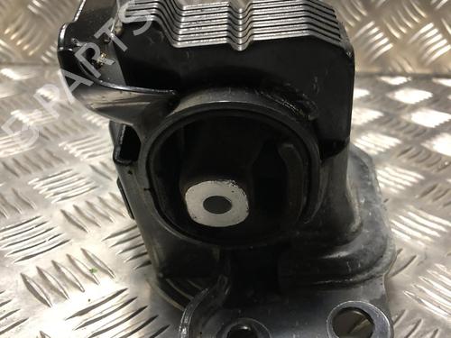 Used Engine mount TOYOTA AURIS (_E18_) 1.2 (NRE185_, NRE185R) (116 hp) 31245119