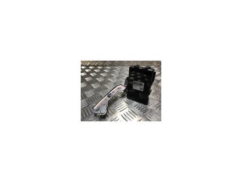 Used Control unit TOYOTA YARIS (_P9_) 1.4 D-4D (NLP90_, NLP90R) (90 hp) 23036886