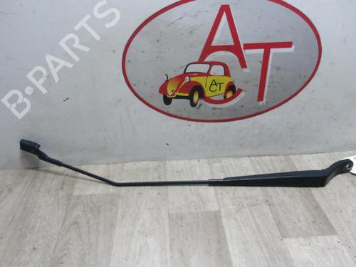 Used Front windshield wiper arm PEUGEOT 208 I (CA_, CC_) 1.4 HDi (68 hp) 13276037