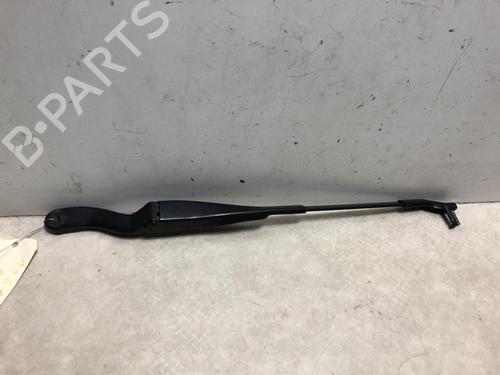 Used Front windshield wiper arm MERCEDES-BENZ CLS (C219) CLS 55 AMG (219.376) (476 hp) 20614073