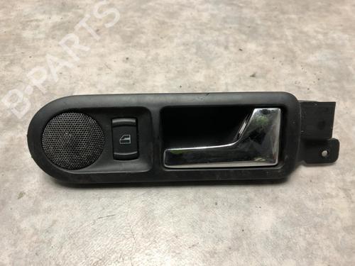 Højre bagtil invendig håndtag VW PASSAT B5.5 (3B3) 1.9 TDI (101 hp) 25305444