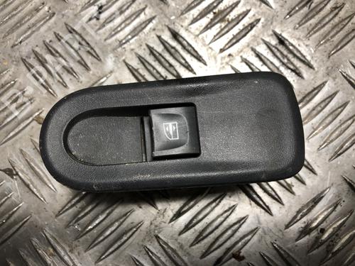 Used Right rear window switch DACIA DUSTER (HS_) 1.5 dCi 4x4 (109 hp) 33052272