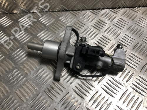 Brake master cylinder VW GOLF VI (5K1) 1.6 TDI | BP34561729M77 - Image 2