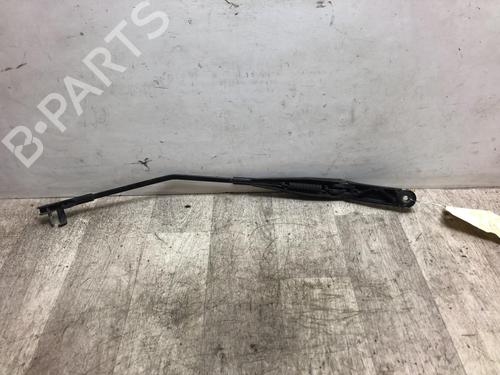 Used Front windshield wiper arm ALFA ROMEO GT (937_) 1.9 JTD (937CXN1B) (150 hp) 23109858