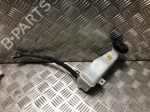 Used Brake fluid reservoir Brake fluid reservoir HYUNDAI VELOSTER (FS) 1.6 GDI (140 hp) 39686747 39686747