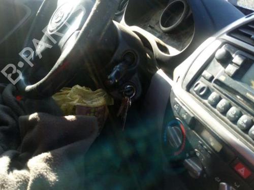 Middle console TOYOTA RAV 4 II (_A2_) 2.0 D 4WD (CLA20_, CLA21_, CLA20R, CLA21R) | BP31201661I22 - Image 16