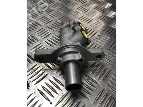 Brake master cylinder RENAULT MEGANE IV Hatchback (B9A/M/N_) 1.5 dCi 110 (B9A3) | BP27559441M77 