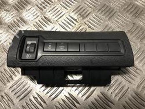 Used Switch PEUGEOT 308 II (LB_, LP_, LW_, LH_, L3_) 1.6 HDi 100 (99 hp) 30796829