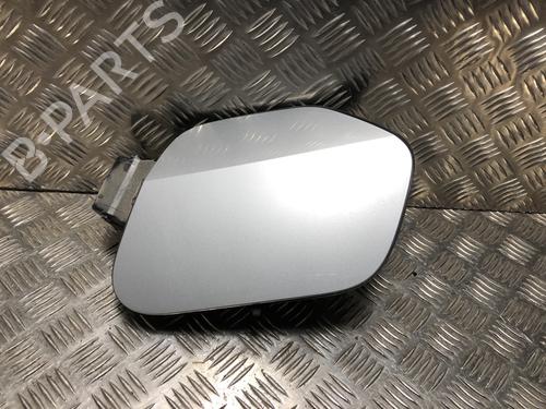 Used Fuel flap OPEL CORSA F (P2JO) 1.5 (68) (102 hp) 31080535