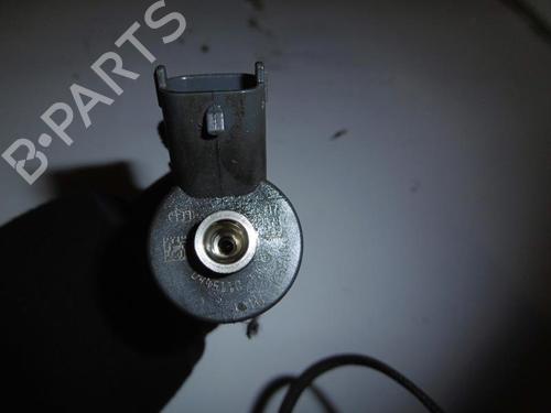Injecteur FIAT MULTIPLA (186_) 1.9 JTD 110 (110 hp) 31195469