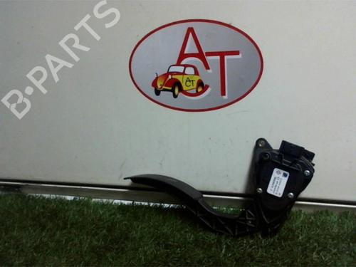 Used Pedal RENAULT CLIO III (BR0/1, CR0/1) 1.5 dCi (75 hp) 13264397