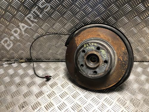 Used Right rear steering knuckle Right rear steering knuckle MERCEDES-BENZ C-CLASS (W204) C 220 CDI (204.008) (170 hp) 36376485 36376485