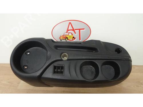 Mittelkonsole MITSUBISHI GRANDIS (NA_W) 2.0 DI-D (NA8W) (136 hp) 29523975