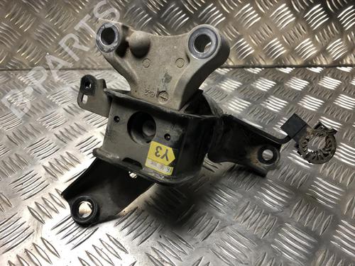 Used Engine mount TOYOTA AURIS (_E18_) 1.2 (NRE185_, NRE185R) (116 hp) 31245117