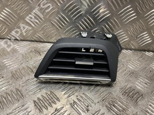 Used Air vent PEUGEOT 208 II (UB_, UP_, UW_, UJ_) 1.2 PureTech 100 (101 hp) 31245725