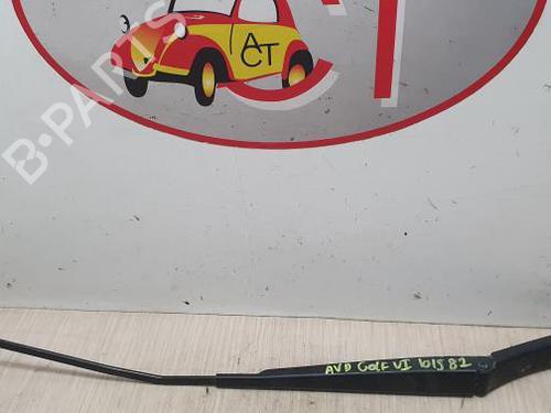 Used Front windshield wiper arm VW GOLF VI (5K1) 1.6 TDI (105 hp) 23068546