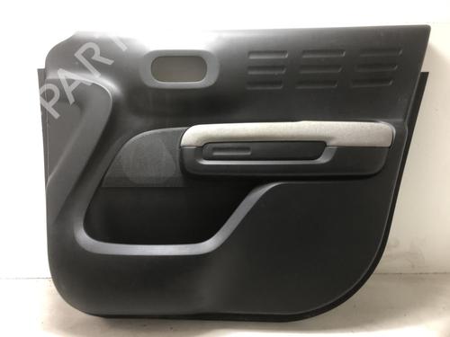 Høyre frontpanel CITROËN C3 AIRCROSS II (2R_, 2C_) 1.2 PureTech 110 (2RHNZB, 2RHNZW, 2RHNPX, 2RHNPJ) (110 hp) 31204229