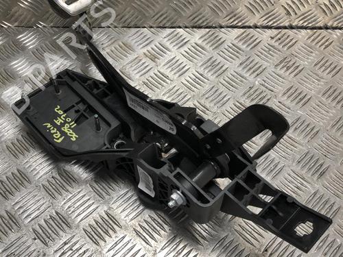 Pedal freno PEUGEOT 5008 II (MC_, MJ_, MR_, M4_) 2.0 BlueHDi 150 (MJAHXW, MJAHXH, MJAHXN, MJAHXV, MJAHXG) (150 hp) 31199271