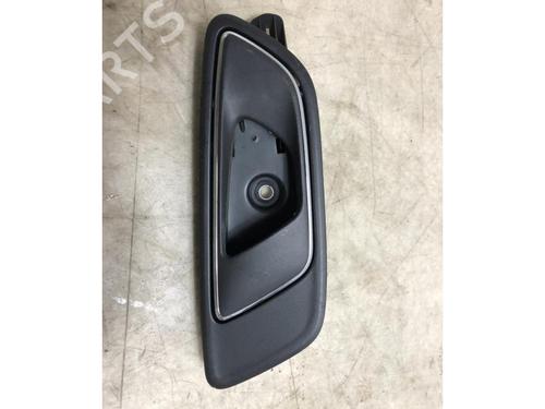 Front right interior door handle SEAT LEON ST (5F8) 1.2 TSI | BP23035443I14 