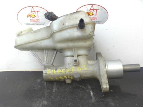 Used Brake master cylinder PEUGEOT EXPERT Van (VF3A_, VF3U_, VF3X_) 1.6 HDi 90 16V (90 hp) 12974532