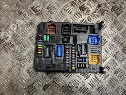 Used Fuse box CITROËN BERLINGO Box Body/MPV (K9) 1.5 BlueHDi 100 (102 hp) 31186835
