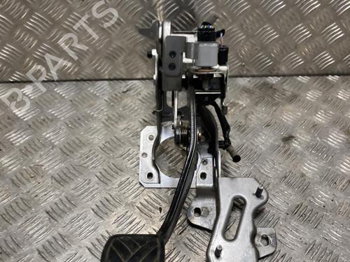 Pedal travão Pedal travão SUZUKI SWIFT V (AZ) 1.2 (A2L412, ZC83S) (90 hp) 36037305 36037305