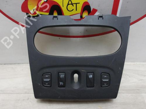 Used Switch DACIA SANDERO II TCe 90 (B8M1, B8MA, B8AC) (90 hp) 12972368