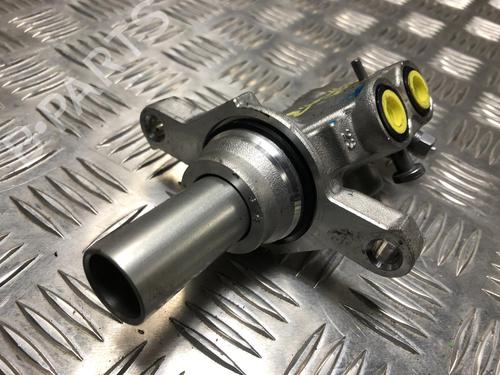 Used Brake master cylinder RENAULT CAPTUR II (HF_) LPG (HFMT) (101 hp) 21821856