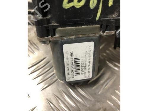 Front left window mechanism PEUGEOT 208 I (CA_, CC_) 1.4 HDi | BP25004408C22 