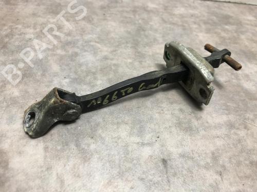 Used Hinge/Door check strap SUZUKI GRAND VITARA II (JT, TE, TD) 1.9 DDiS All-wheel Drive (JT419, TD44, JB419WD, JB419XD,... (129 hp) 20617149